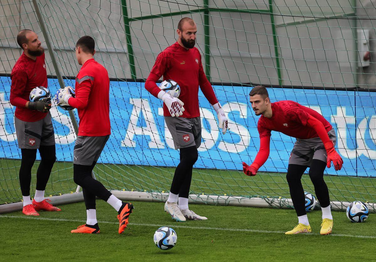 „Mitrović bije glavom kao nogom, za Donarumu misle da ima 40 godina“ – Golman Veljko Ilić o Viđevu, TSC-u i borbi za gol Srbije