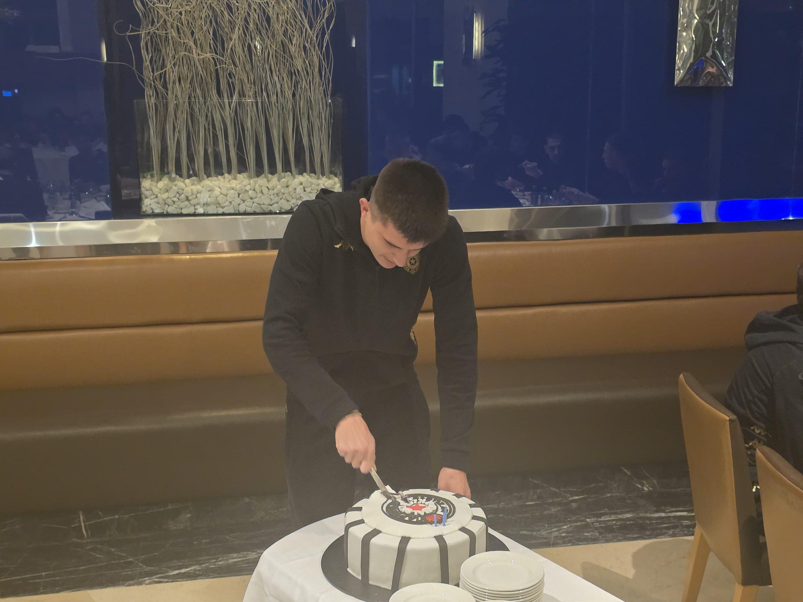 Kapiten Partizana proslavio rođendan u Antaliji (VIDEO)