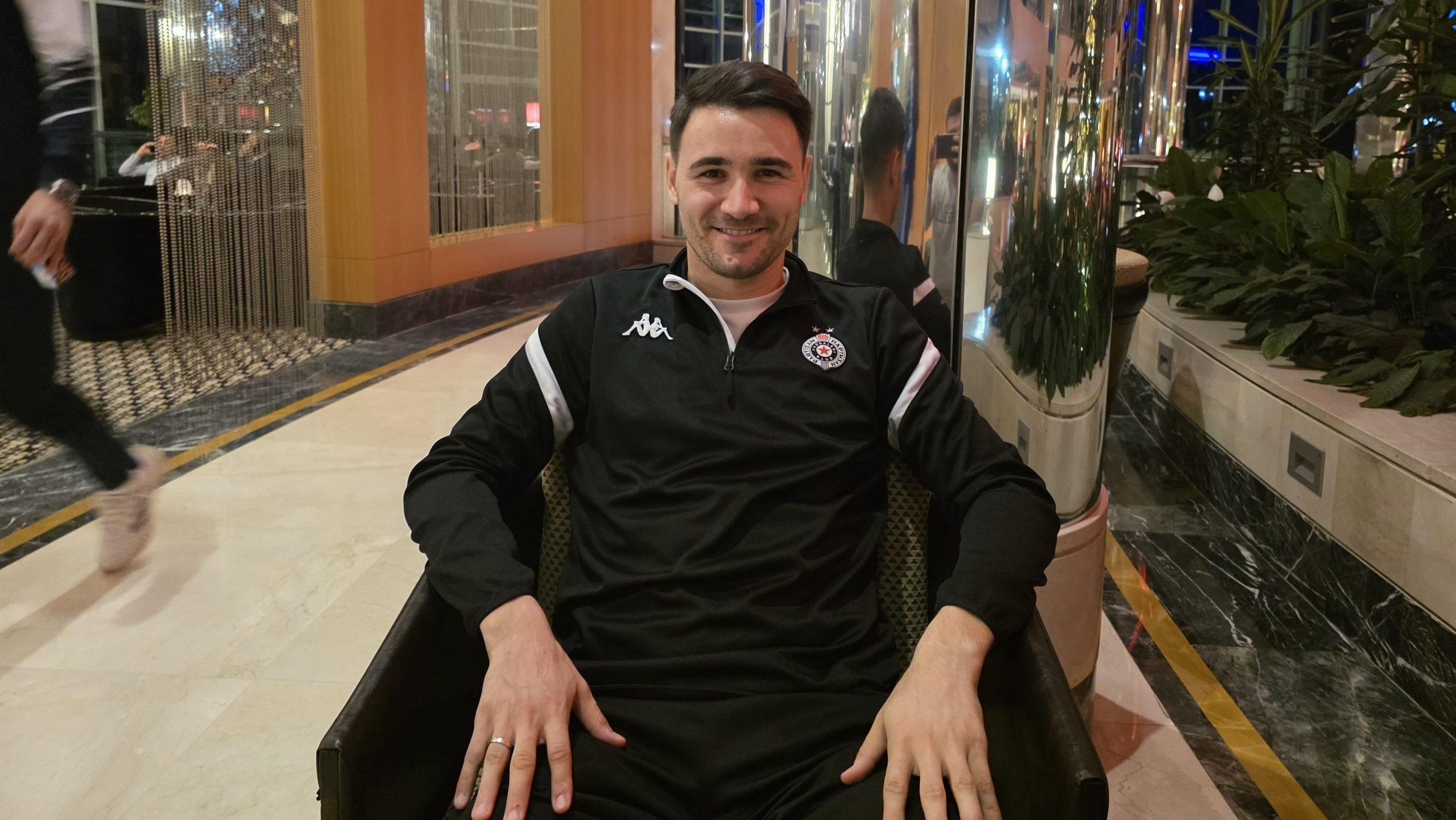 „Moj sin po ceo dan peva Partizanove pesme“ – Karabeljov o crno-belima, Ivanovu, Ćabiju Alonsu i „grobarima“