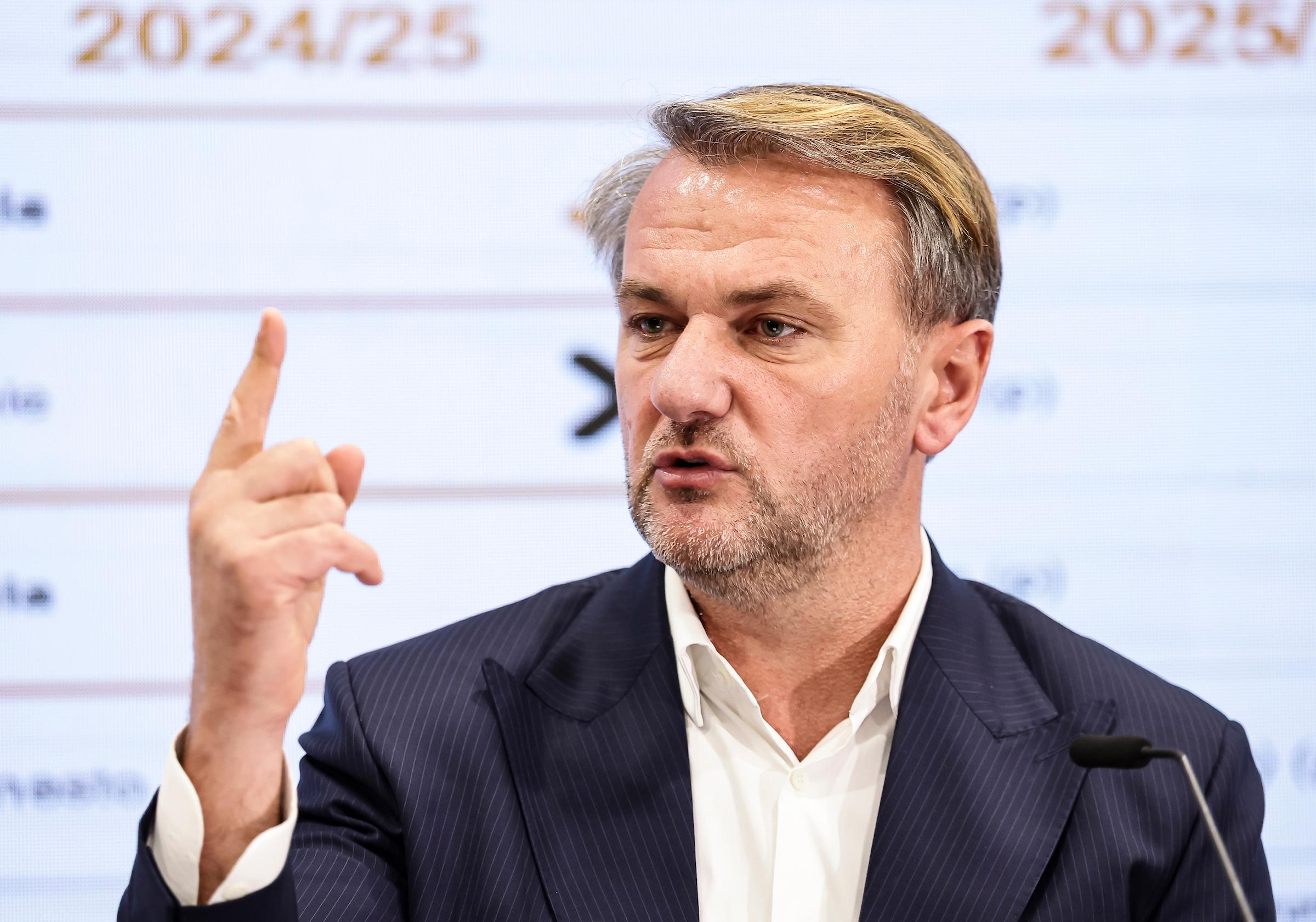 OTKRIVAMO Haos u Partizanu: Mijailović hteo da dovede dva igrača, jedan ima „problematične“ tetovaže – Penjaroja hteo da izađe iz ugovora