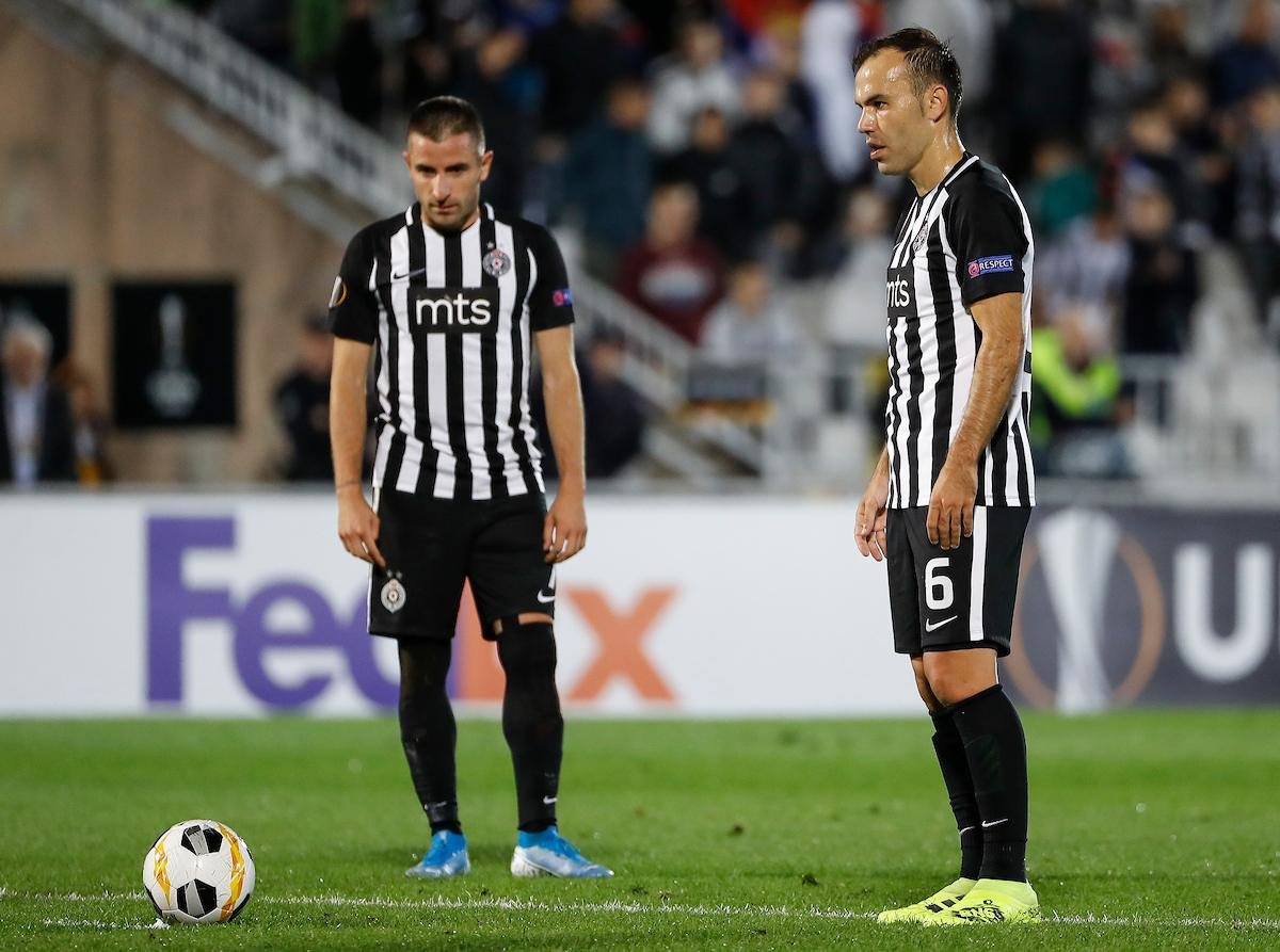 Moskva u Antaliji – susret Zorana Tošića i Bibarsa Natha na utakmici crno-belih (FOTO)