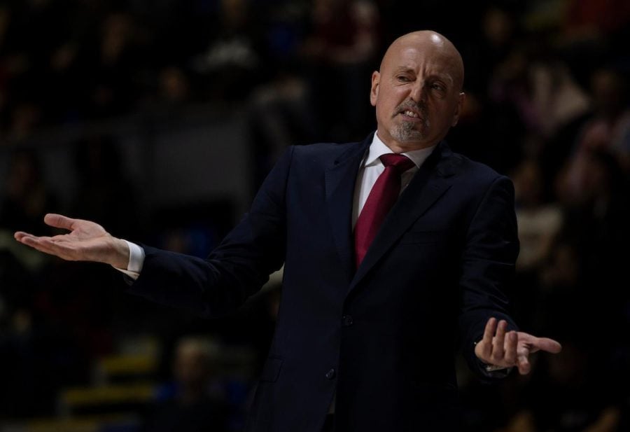 Obradović ljut na Miljenovića: Koga čuvaš, Stefane? Neverovatno! (VIDEO)