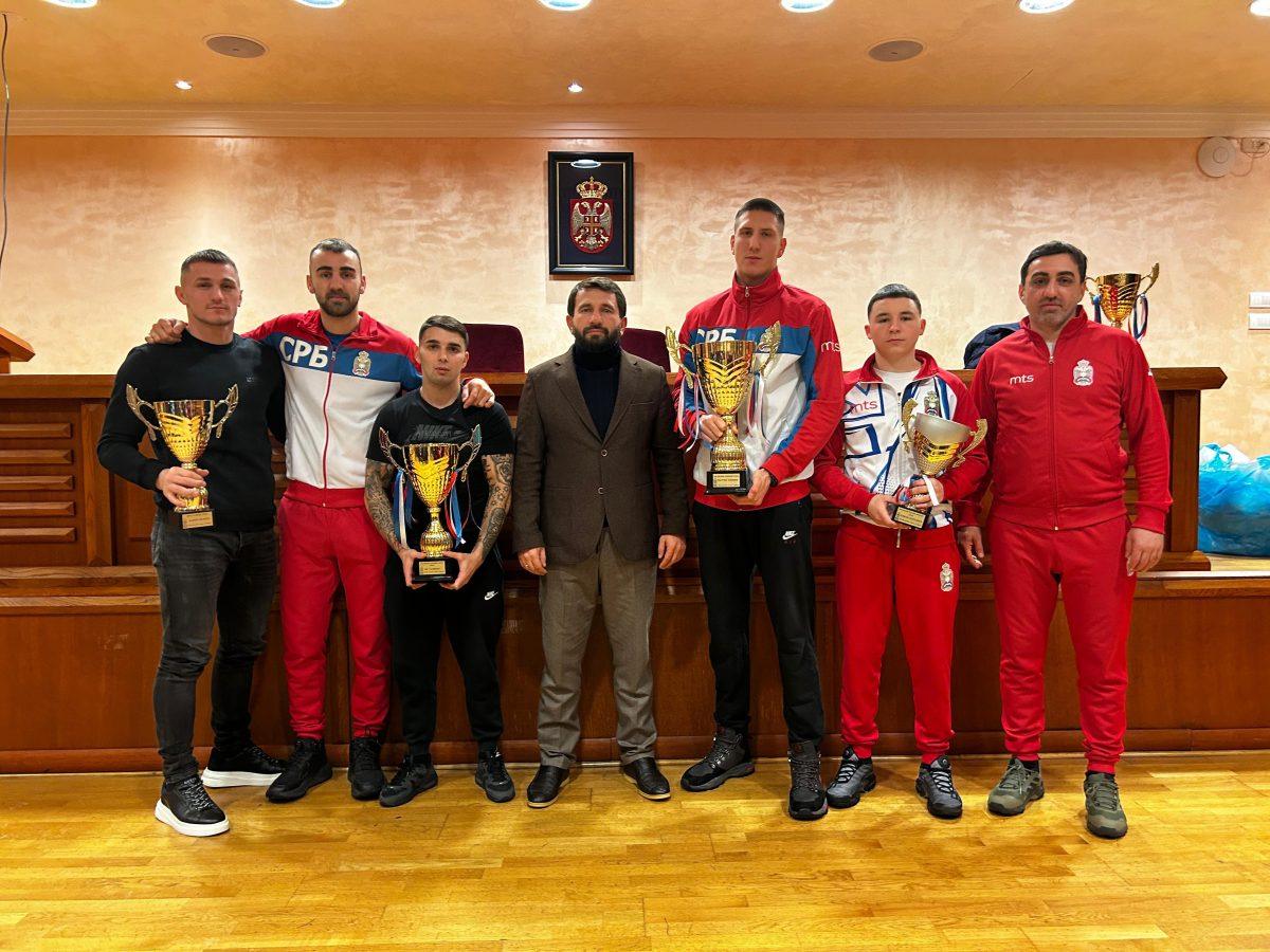 Bokserski savez Srbije uručio godišnje nagrade: Sara Ćirković i Rastko Simić najbolji seniori u 2025.
