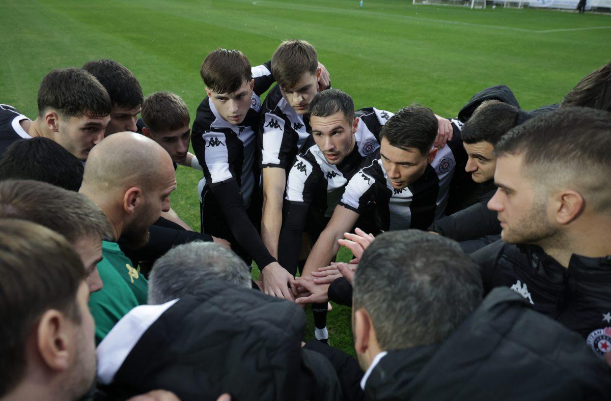 Pretposlednji tim prvenstva Slovenije ubedljivo savladao crno-bele