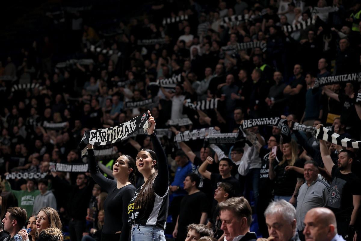 Ne može niže: Poznato koliko navijača je gledalo Partizan protiv Olimpijakosa