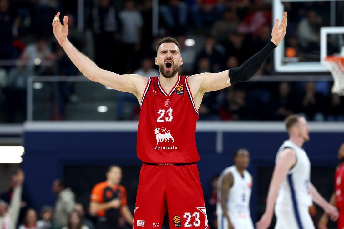 Gudurić i društvo naneli peti vezani poraz Efesu, Olimpijakos lako sa Bajernom