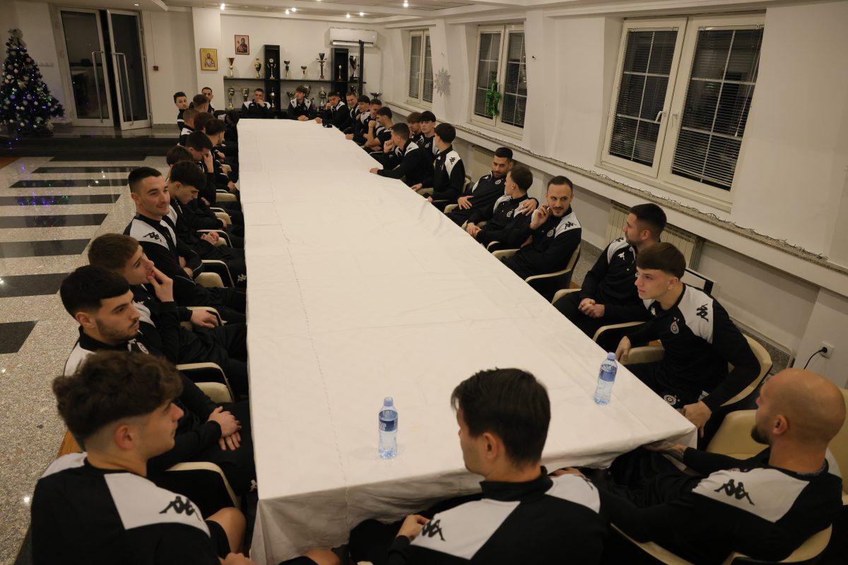 Krenuo Partizan, Mijatović poručio: Verujemo u vas, možemo do titule