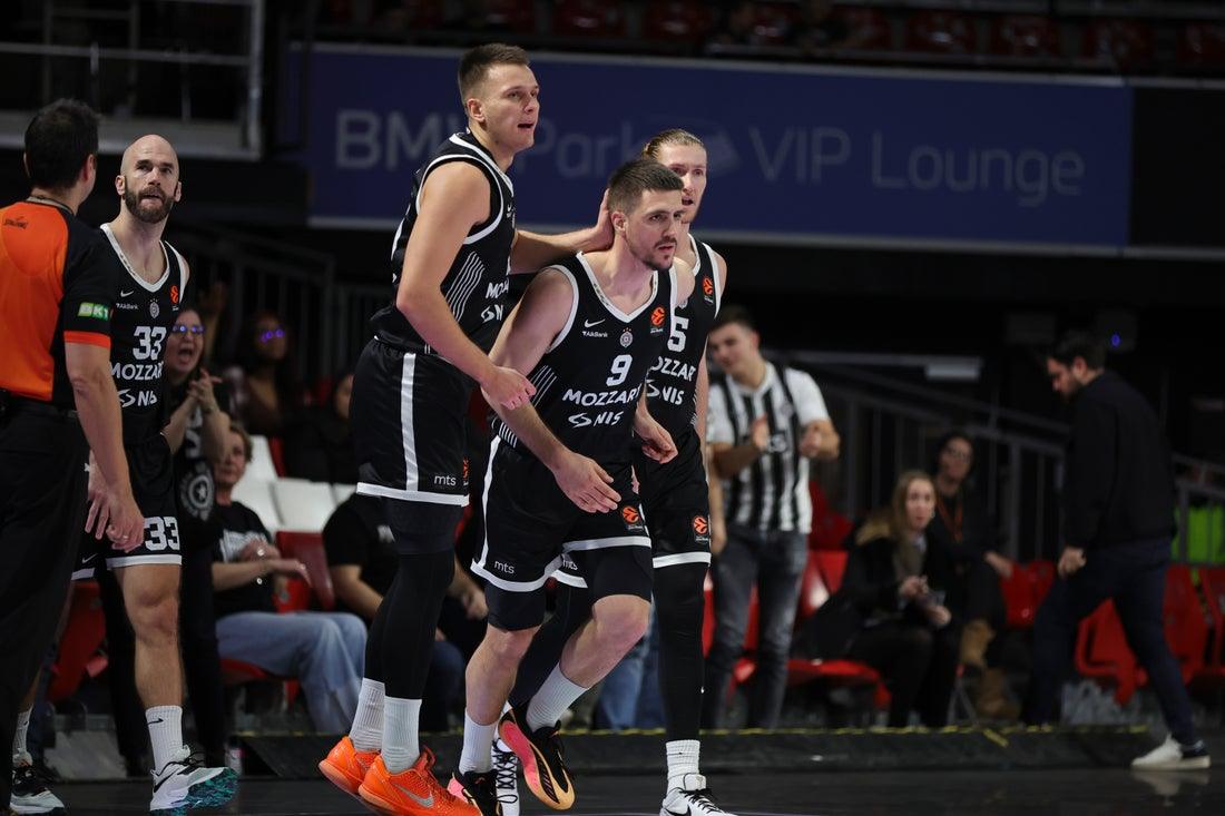 Ogroman podvig u Minhenu: Partizan se vratio iz minus 27 i posle produžetka srušio lidera takmičenja!