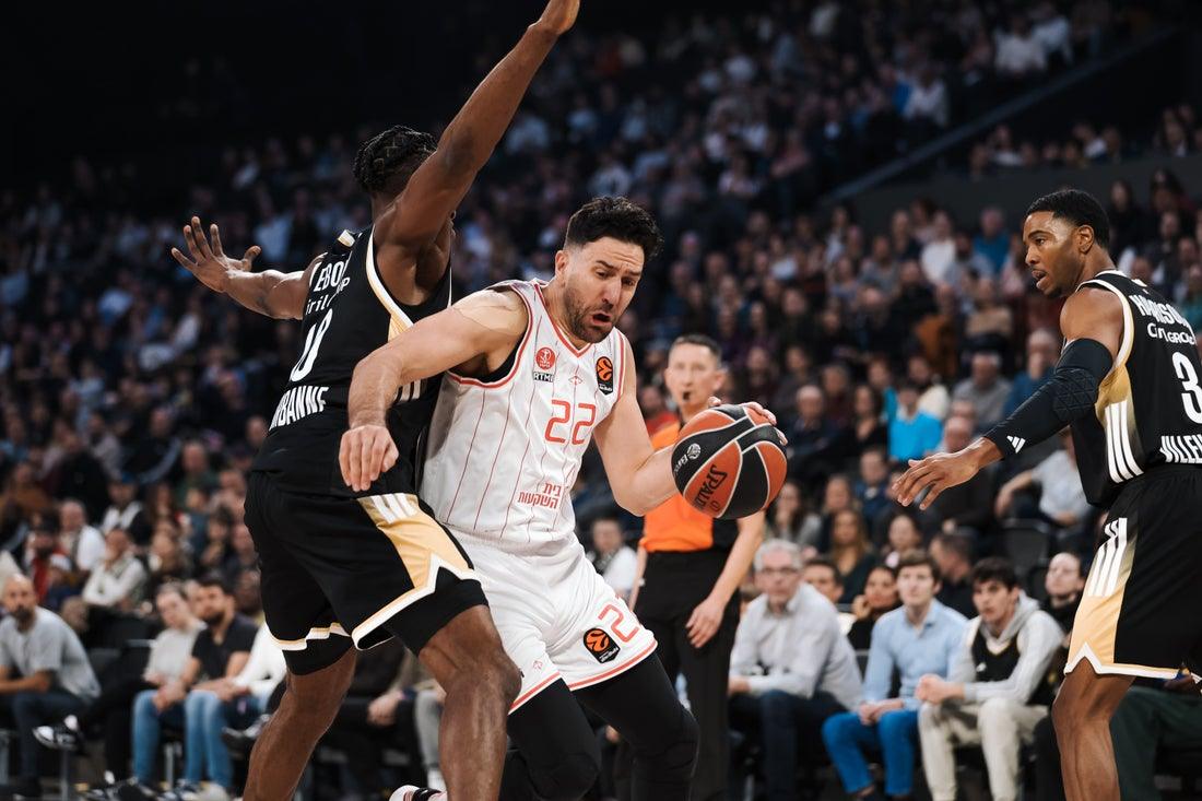 Bledi Micić i društvo preživeli Lion, Real ponizio Barsu u El Klasiku