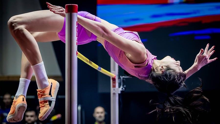 Samo je nebo granica: Topić preskočila dva metra i oborila rekord Srbije (VIDEO)