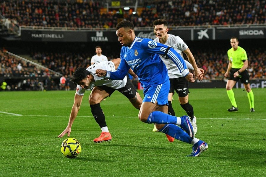 „Kraljevi“ bez problema u Valensiji: Kareras i Mbape kobni po „slepe miševe“ (VIDEO)