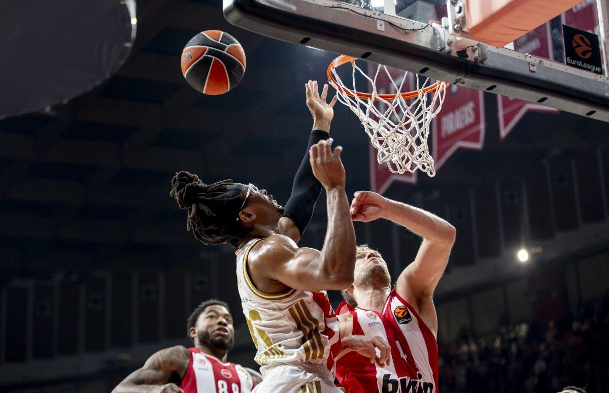 🔴 LIVE Olimpijakos – Crvena zvezda: 2/4, Pirejci dominiraju, Zvezda nevidljiva