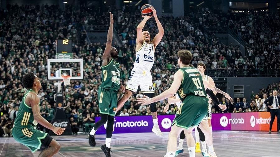 Boldvin uz zvuk sirene utišao Atinu, Fener izmiče klupu Atamanu (VIDEO)