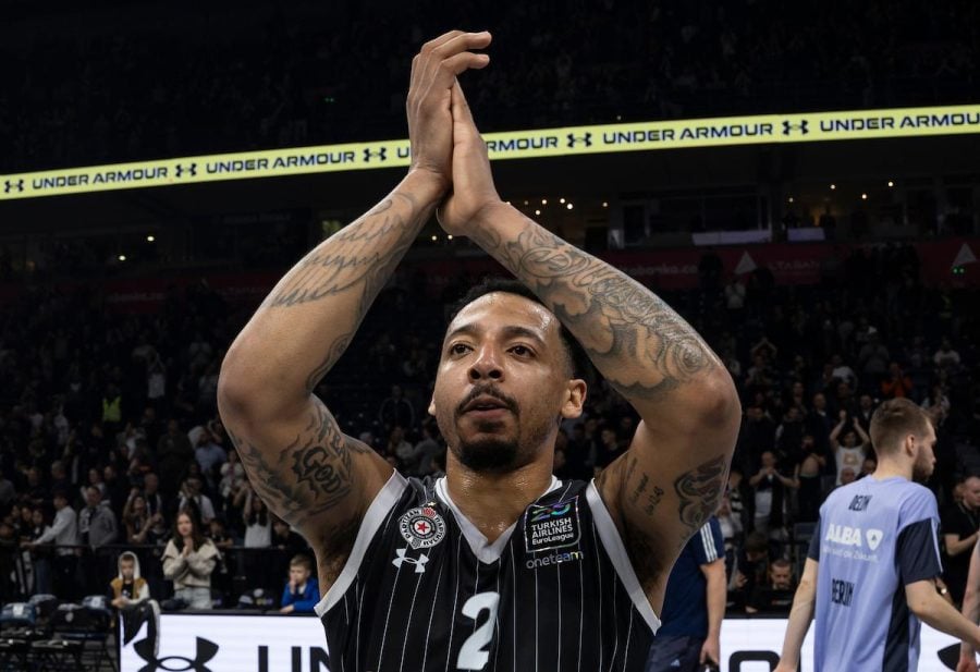 Zagonetna objava Karlika Džonsa: „Momci su dobro plaćeni, zar ne?“