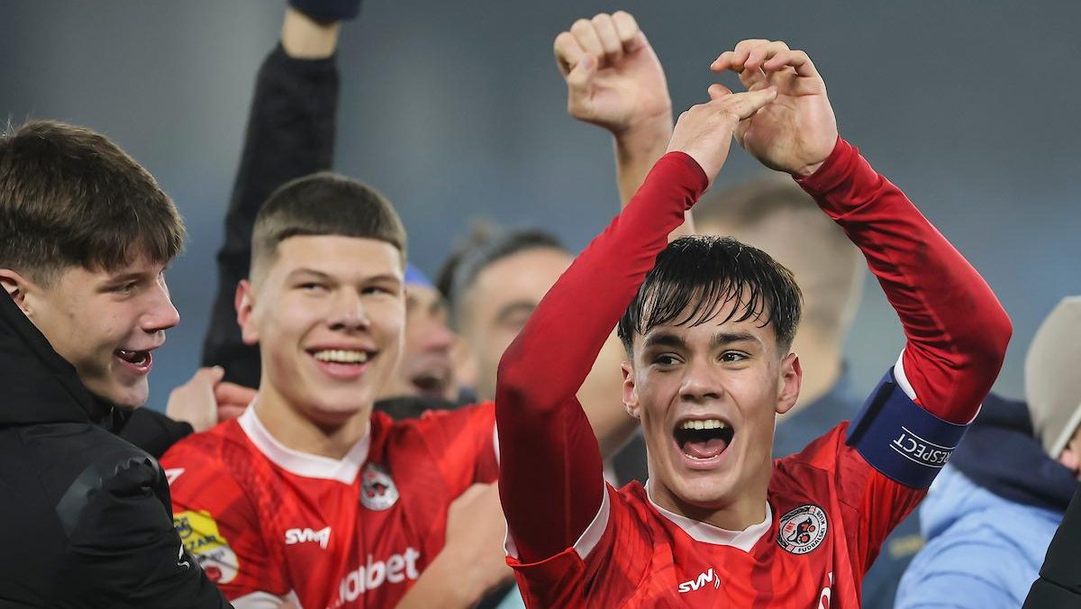 Dva srpska fudbalera najmlađi kapiteni u Evropi