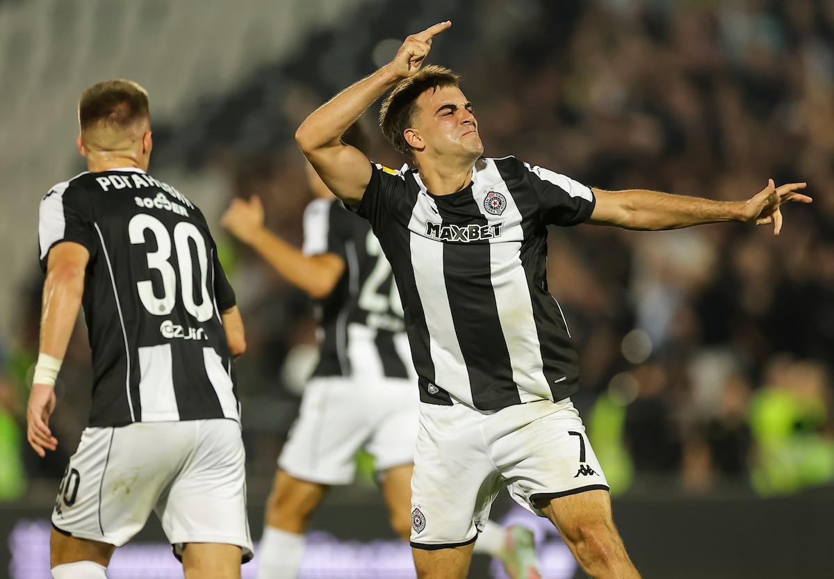 Milošević Verderu drži glavu iznad vode, upisao treći gol u Bundesligi (VIDEO)