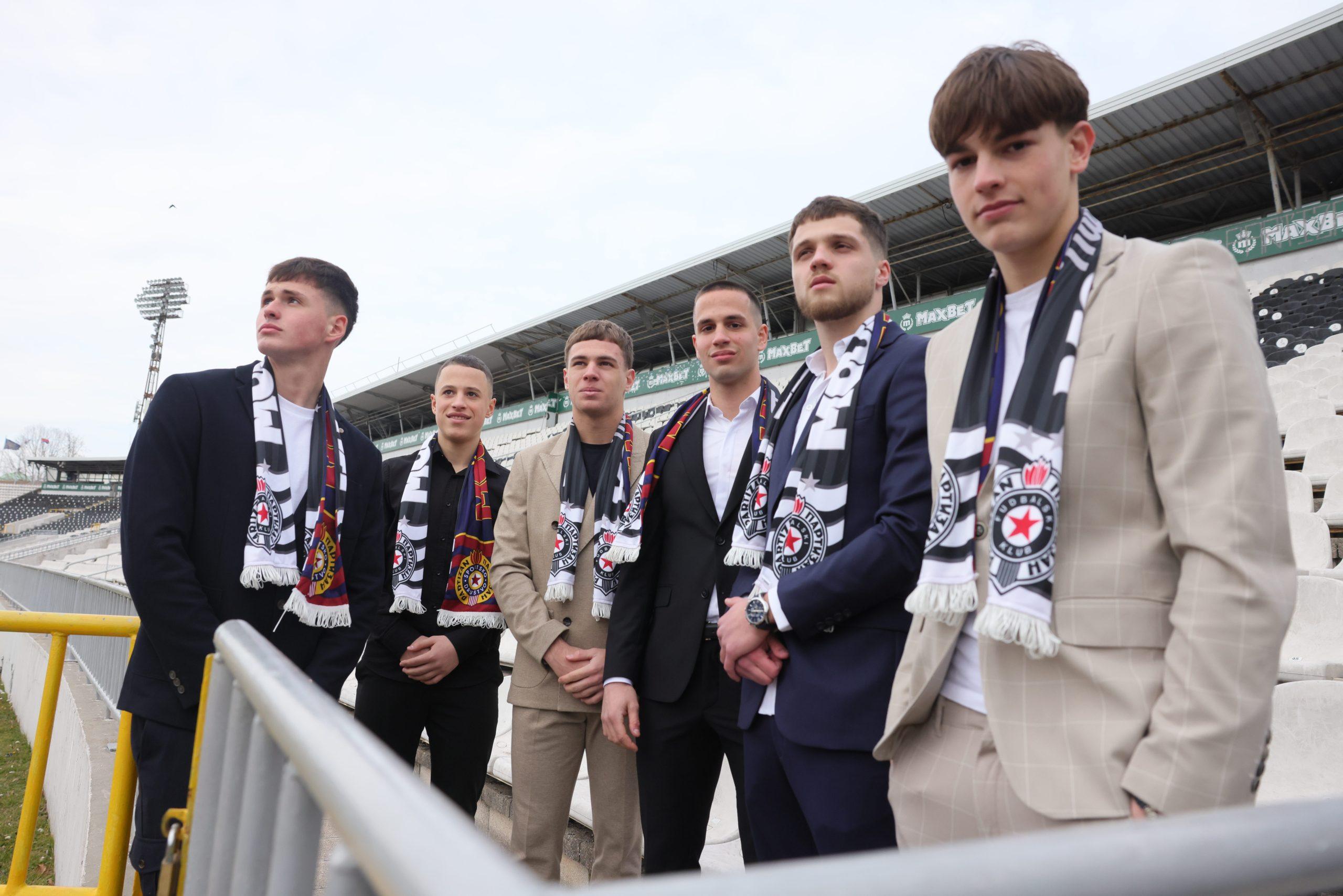 Partizan potpisao ugovore sa talentima iz omladinske škole