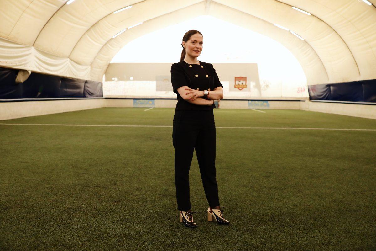 Od Švajcarske do vrha srpskog fudbala: Ko je žena od poverenja Nemanje Matića?