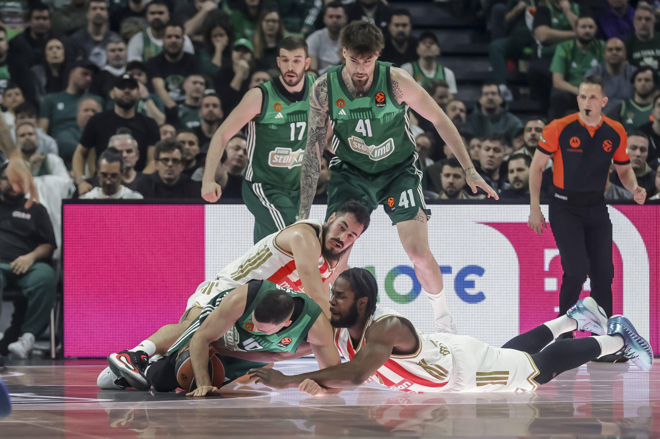 Zvezda prosula pobedu u Atini: Crveno-beli za 12 minuta zaboravili da igraju košarku