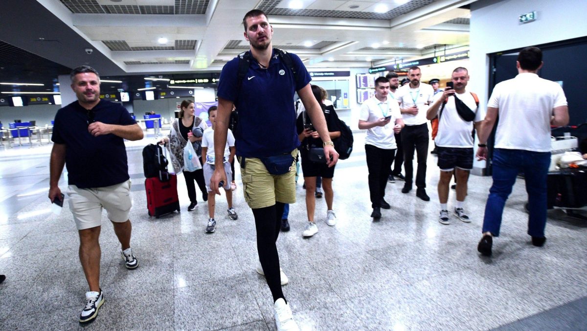 Karl-Entoni Tauns i motiv Svetog Đorđa na NBA Ol-Star dolasku