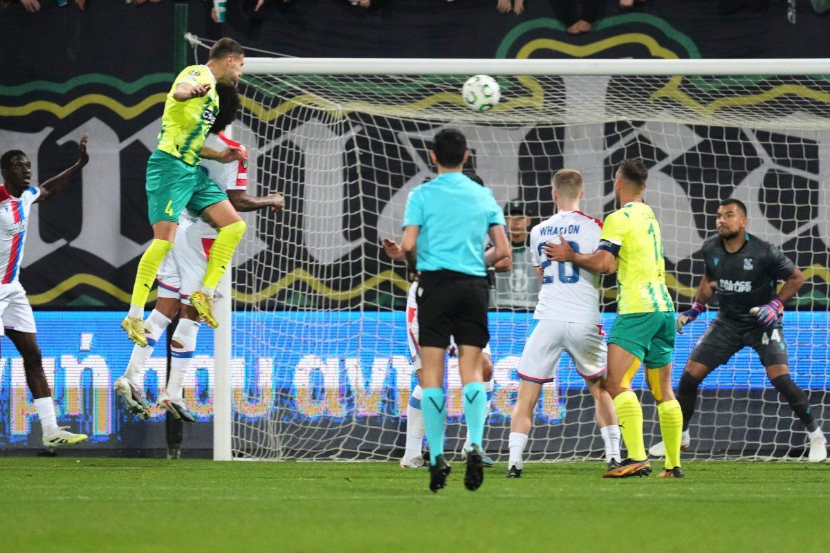 Dva kluba istog imena, dve priče – jedan AEK se kockao, drugi hrabro pao posle dva sata fudbala