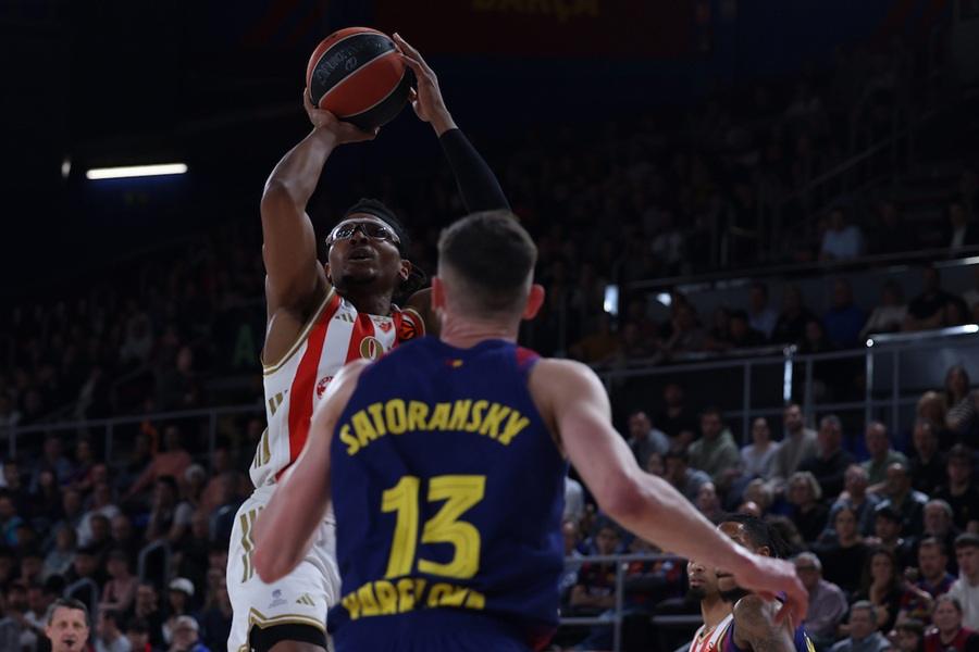 🔴 LIVE Barselona – Crvena zvezda: Barsa opet vodi, Zvezda greši u napadu (3/4)