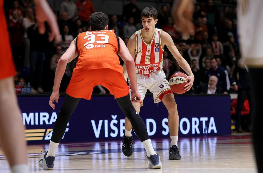 Aleksej Nedeljković dominirao: Zvezdini juniori razbili Makabi na startu Evrolige