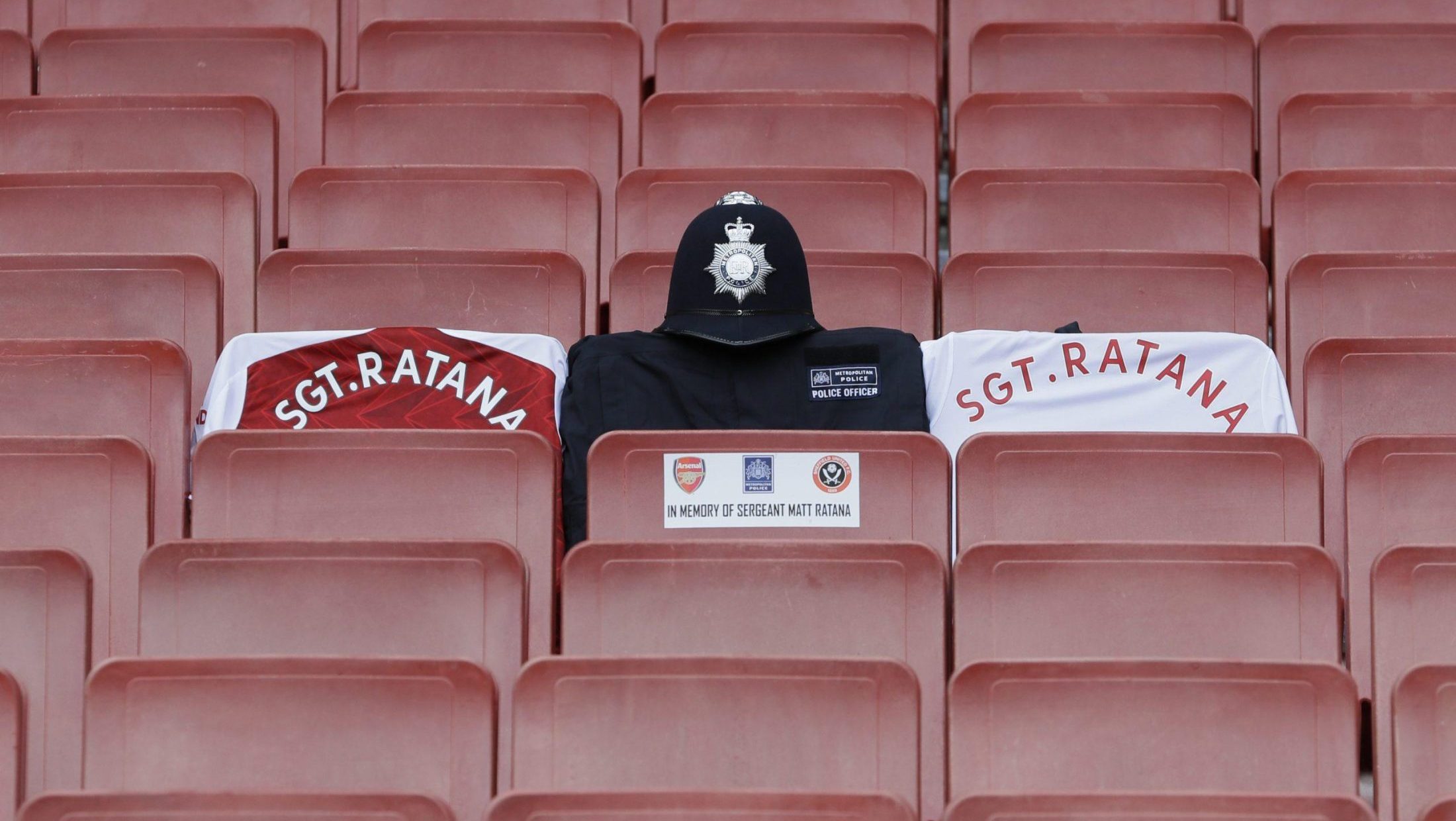 Ovo morate videti: Dresovi Arsenala i Njukasla kao umetnička dela