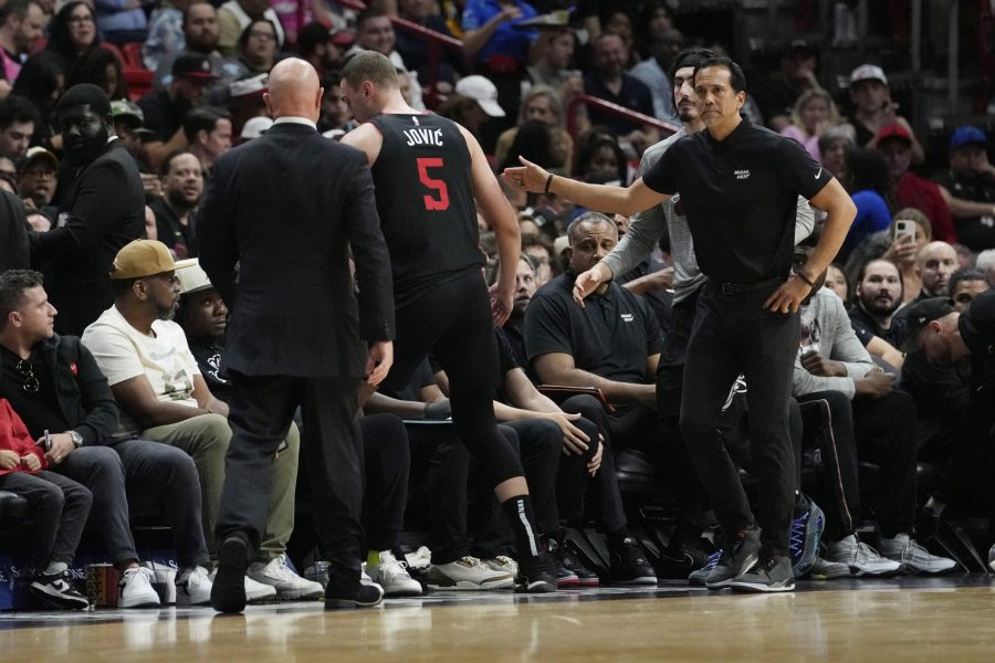 Jović na udaru Spolstre: Mora da prestane da se žali i konačno pokaže zašto vredi 62 miliona