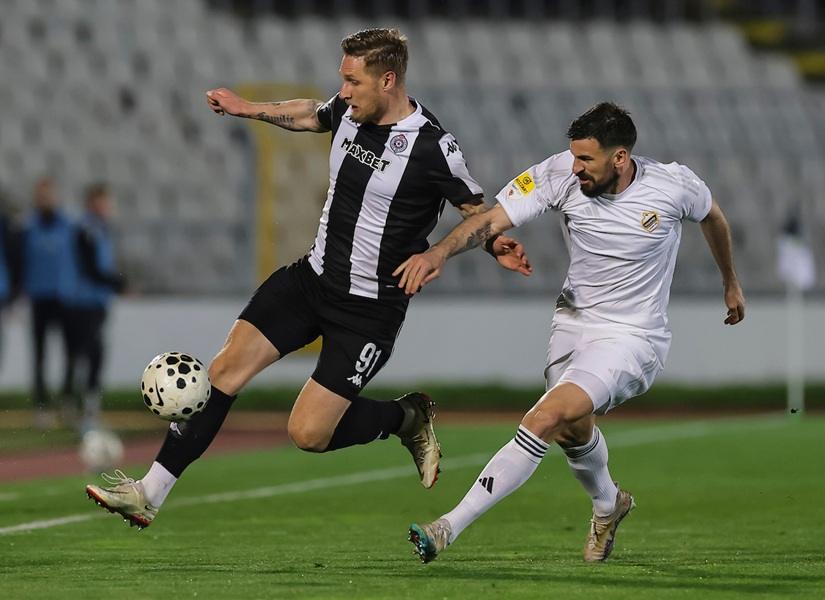 Partizanu opet koban igrač više! Čukarički izvukao bod i plasirao se u plej-of (VIDEO)