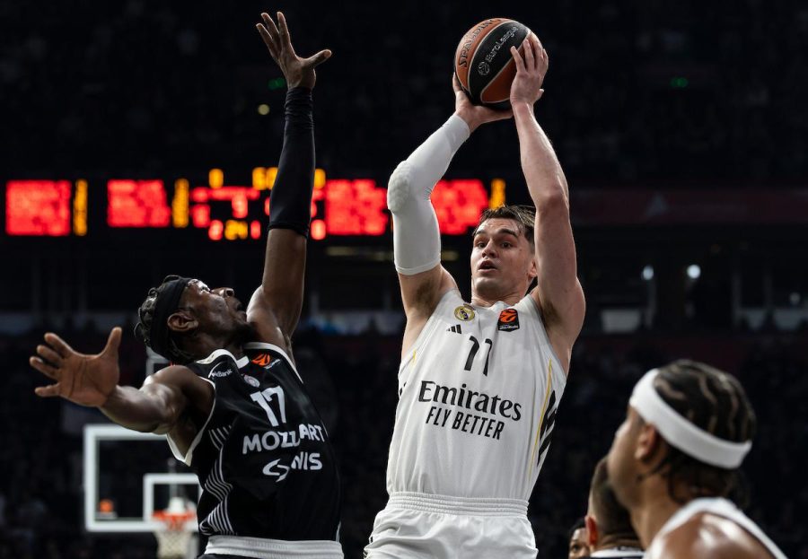 Emotivna scena u Areni: Grobari odali počast Vujoševiću, Hezonja poslao moćnu poruku