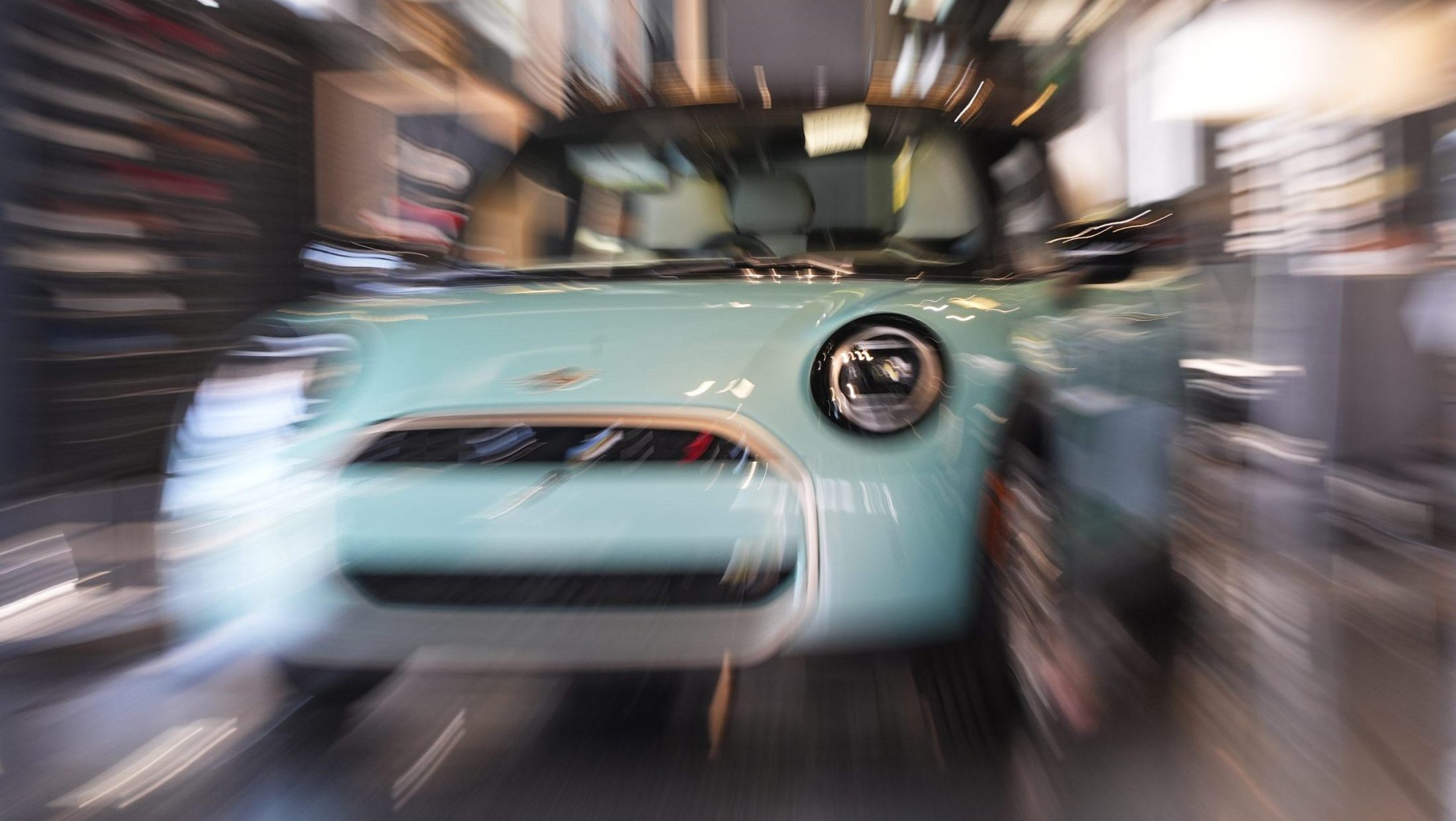 Lov na retke automobile: novi viralni „internet sport“ koji osvaja svet