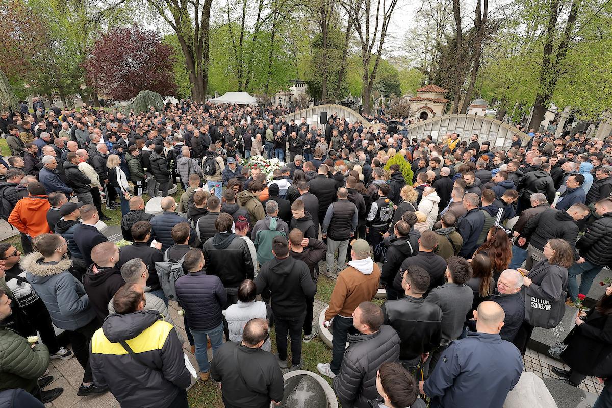 Sahranjen Duško Vujošević