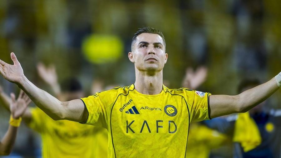 Ronaldo gleda i ne veruje: Al Nasr bio blizu titule, a onda autogol u 98. minutu (VIDEO)