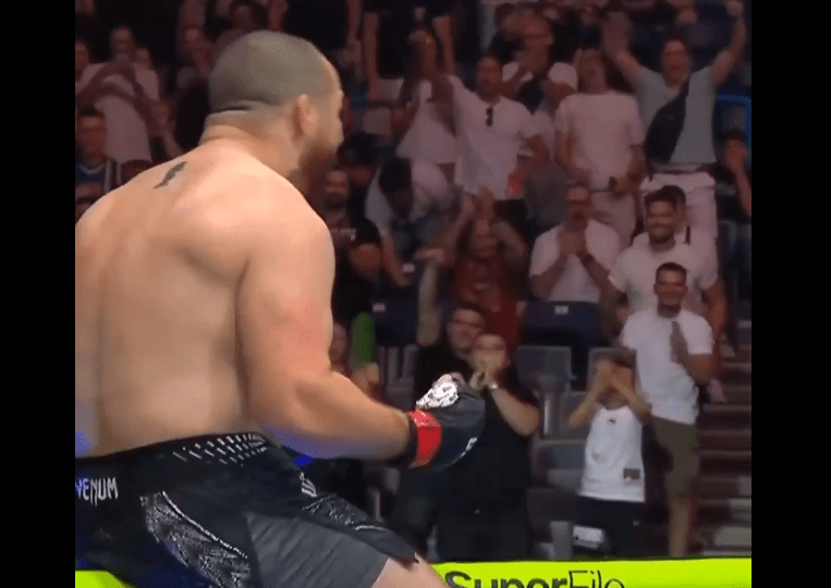 Leka nokautirao Popeka za istoriju: Prva pobeda srpskog borca na UFC priredbi u Beogradu