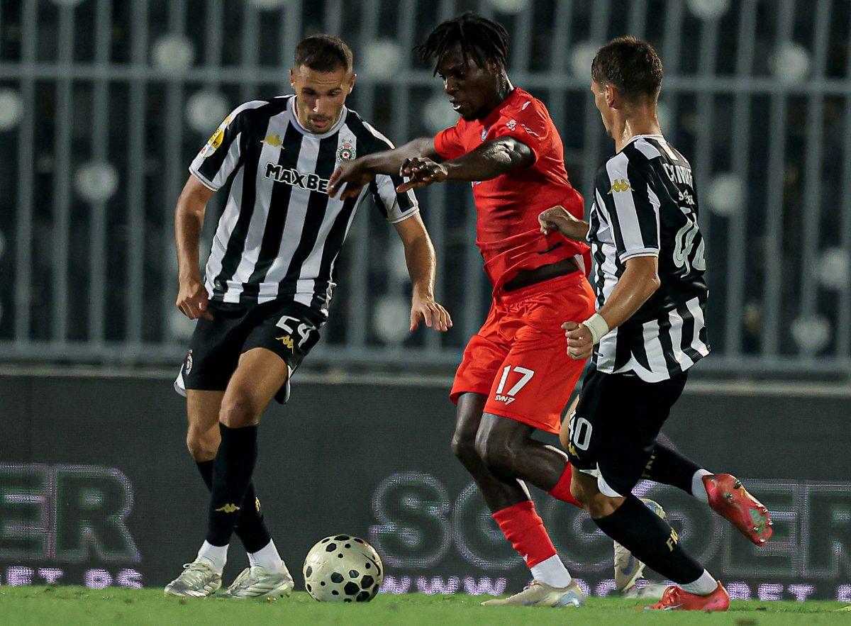 IMT napravio dobar posao: Nigerijski napadač potpisao za Aris (FOTO)