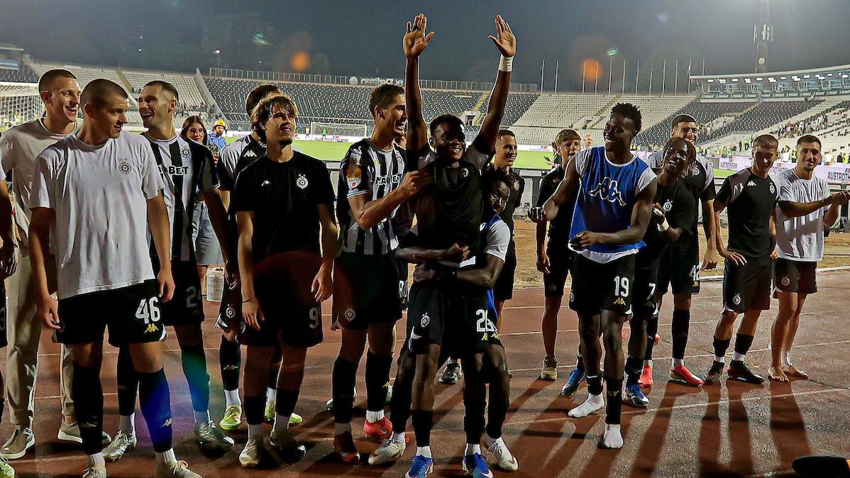 Srbija ostala na dva kluba, a Partizan trenutno vuče više od Zvezde